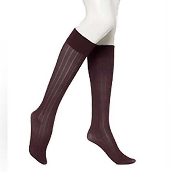 HUE Women's Triple Rib Knee Hi Socks One Size Claret - Picture 1 of 4